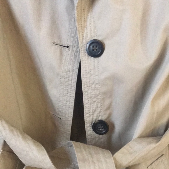 Banana Republic trench coat - Picture 3 of 4
